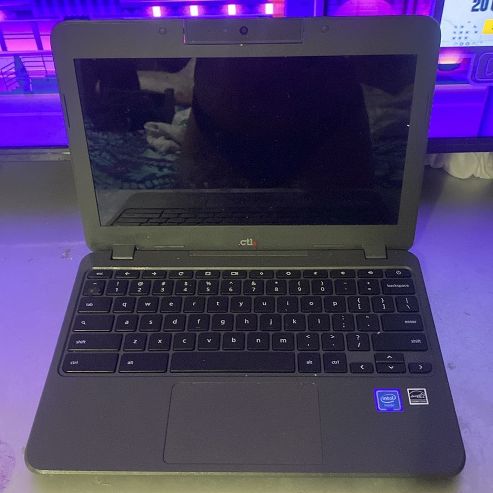 Chromebook computer - Picture 2 of 2